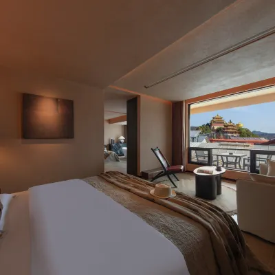 Boye Jibai · Geometric Space · Light & Shadow Aesthetics · View Holiday Art Villa Hotels near Dukezong Flower Lane