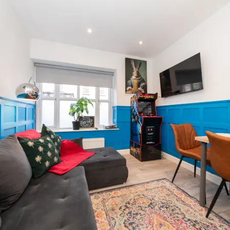 IBEX HOUSE | Free parking 2Bed Fully equipped Flat