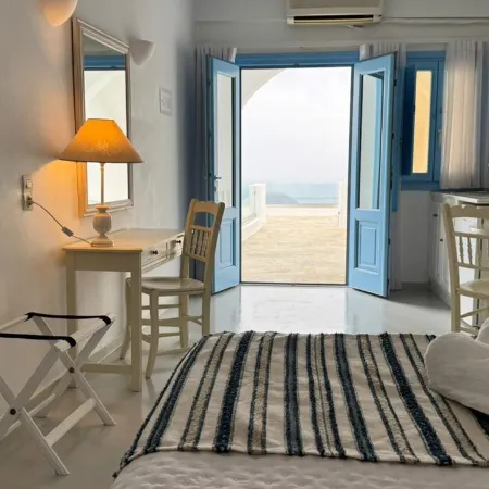 Santorini Theasis Suites