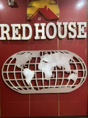 RED HOUSE - Mountain view