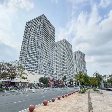 Feifan Audio-Visual Boutique Apartment (Jiangmen Wanda Plaza)