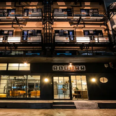 The Blocks Hostel Sukhumvit 10 Hotels near Korean Town