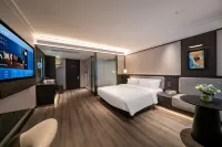 Urba S Hotel  (Foshan Qinghui Garden Huagai Road Pedestrian Street Branch) - Airport Shuttle