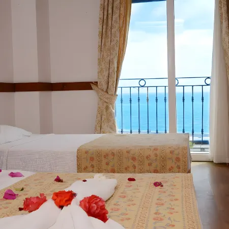 Şevki Bey Hotel