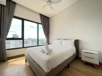 Lucentia Residences Bbcc at Lalaport Kuala Lumpur by Veedu Hauz Hotels near Pasar Malam Jalan Bangsawan