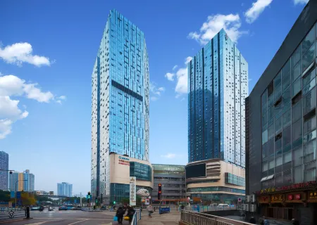 Chongqing Yangjiaping Pedestrian Street JIANGUO PALACE Hotel Отели рядом с достопримечательностью «Chongqing Institute of Engineering (Nanquan Campus)»