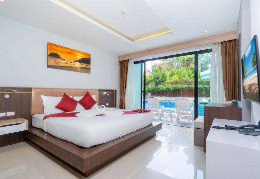 파리파스 빠똥 리조트 SHA 플러스+