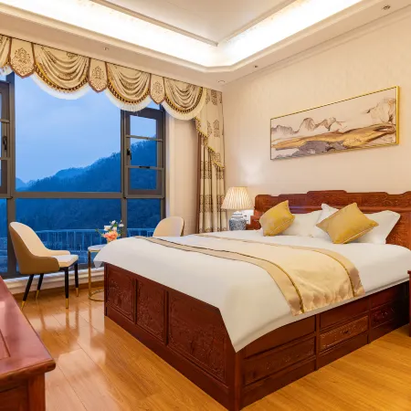 Yunqi Valley Health Hotel
