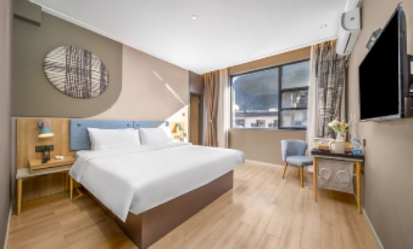 Shushe Hotel (Yangshuo Yitian West Street)