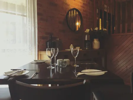 Bega Downs Motor Inn Отели в г. Танджа