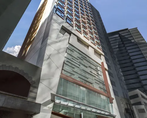 โรงแรมนีน่า เกาลูน อีสท์ โรงแรมใกล้สถานีรถไฟใต้ดิน MTR - Lam Tin