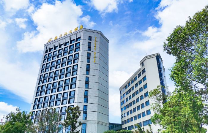 Yangtse River Hotel