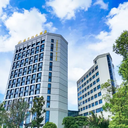 Yangtse River Hotel