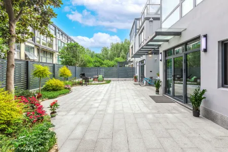 Xiaoting Huashe Homestay (Shanghai Zhujiajiao Ancient Town) Отели рядом с достопримечательностью «Caibang Village»