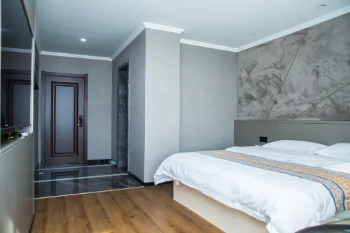 Fujin Four Seasons Home Inns - 2-Star
