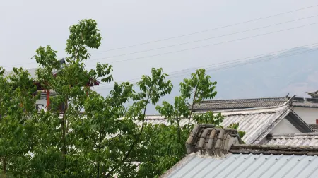 Fengyuwu Xiangju Sprinkler Shop Отели рядом с достопримечательностью «Fengyuzhen»