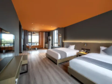 Xikang Wellness & Resort Jinggu Baima Mountain Hotels in Jinggu