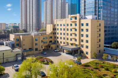 Lavande Hotel (Rizhao Port High Speed Railway Station Beijing Road) Hotels near Haibaihe Huashi Exhibition hall