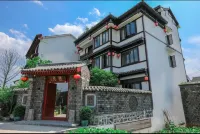 Pushi Ancient Town Meet B&B Hotels in Chenxi