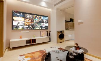 Chengdu Man·You Service Apartment (Chunxi Road Tianfu Square)