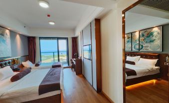 Qingdao Spring and Autumn Seaview Apartment (City Balcony Happy Bay Branch)