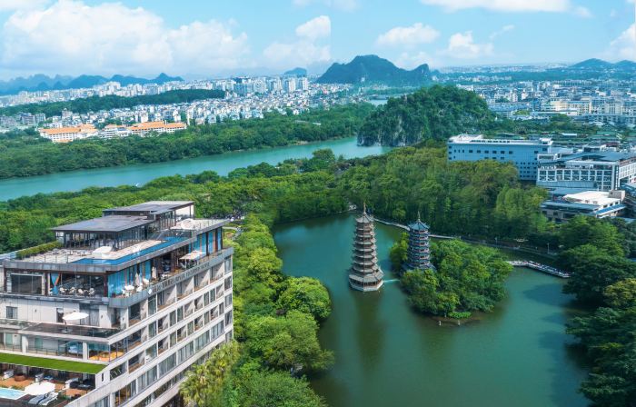 Li River Hotel (Guilin Two Rivers and Four Lakes Xiangshan Scenic Spot)