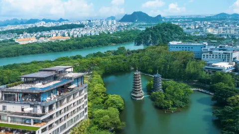 Li River Hotel (Guilin Two Rivers and Four Lakes Xiangshan Scenic Spot) in Guilin