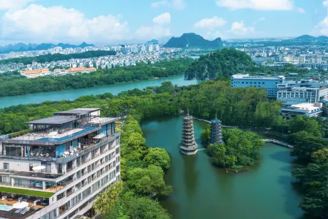 Lijiang Boyin Hotel (Guilin Two Rivers and Four Lakes Xiangshan Scenic Area)