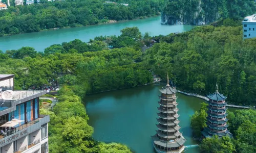Lijiang Boyin Hotel (Guilin Two Rivers and Four Lakes Xiangshan Scenic Area)