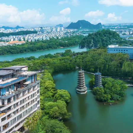 Li River Hotel (Guilin Two Rivers and Four Lakes Xiangshan Scenic Spot)