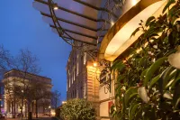 Hotel Splendid Etoile Các khách sạn gần Khải Hoàn Môn