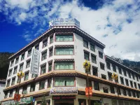 Zogang County Rezen Select Hotel Hotels in Zogang County