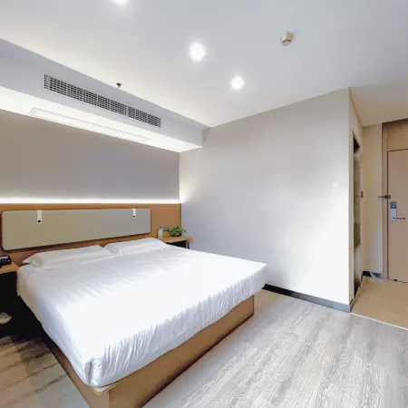 Yundu Light House Hotel