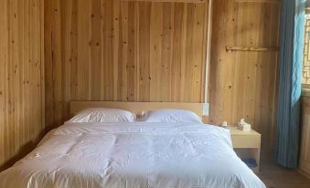 Rongjiang Laiyang Homestay (Dali Dong Village)