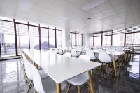 SWEETOME Các khách sạn ở Ngọc Long