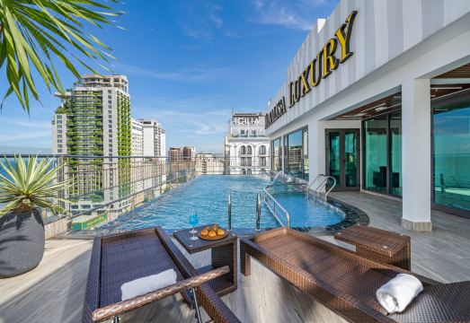 모나리자 럭셔리 호텔