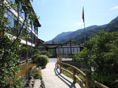 Wenchuan Shuimo Manor