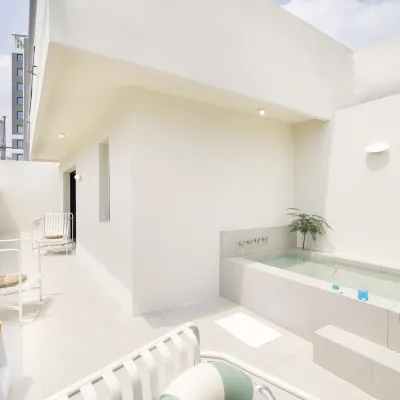 Busan H-Avenue Hotel Seomyeon Station Hotels near Beomnaegol Station