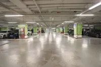 InterContinental Hotels ZHENGZHOU by IHG - parking