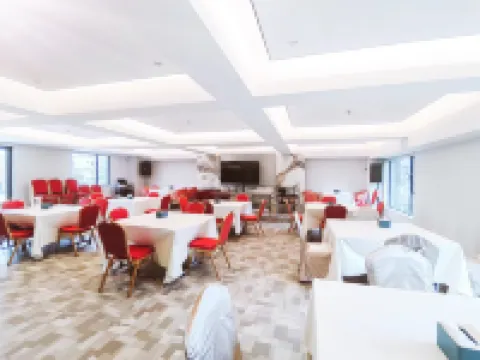 珠海悦萊麗舍酒店（拱北口岸高鐵站店）