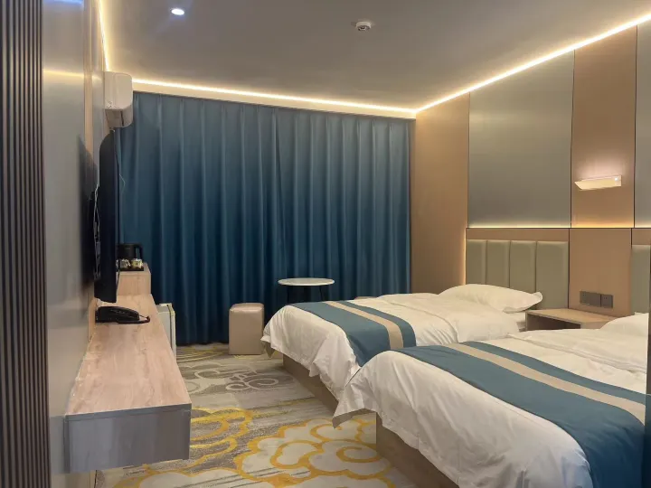 Gwass Hotel (Hunchun Port Street)