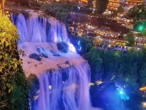 Furong Town Flower Waterfall Bay Homestay