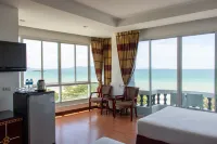 Jomtien Hisotel Отели рядом с достопримечательностью «Reflection Jomtien Beach Pattaya»