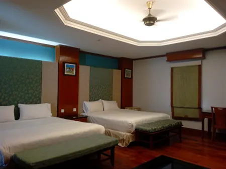 Alpine GLX Port Dickson Отели рядом с достопримечательностью «Alive 3D Art Gallery»