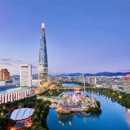Lotte Hotel World Gangnam Отели рядом с достопримечательностью «Торговый центр Garden 5»