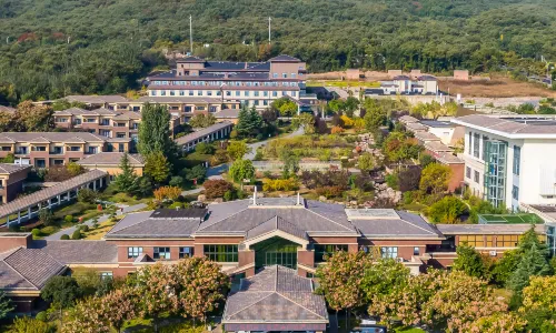 Hongqiqu Guest House