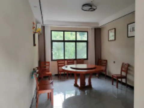 Zhenbashan Bieyuan Hotel a Zhenba