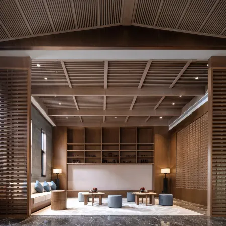 Xinyi Huajian Resort Hotel