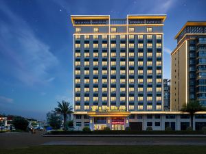 Vienna International Hotel (Wuyue Square, Haikou East Railway Station)