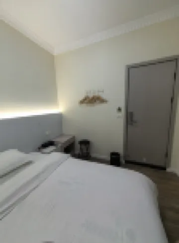 Duyun Jinyuan Apartment (Yinan Normal University Shop)